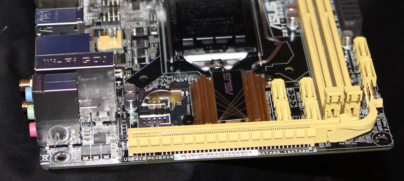 asus_z87-I_DELUXE_PCI-E.jpg