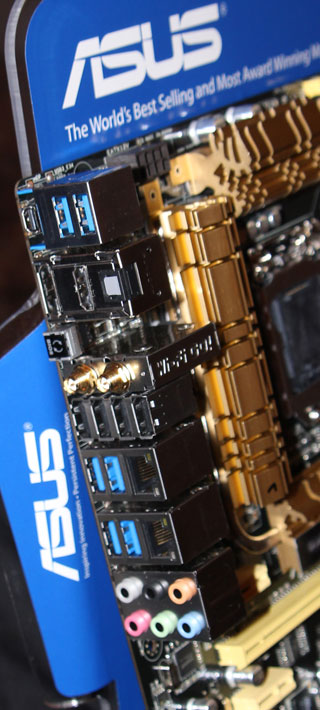 asus_z87_DELUXE_backplate.jpg